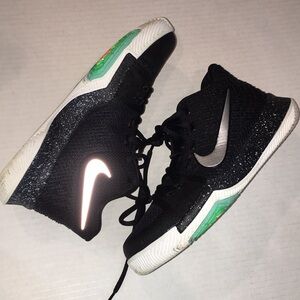 Nike Shoes | Black With Silver Logo | Size 5.5 Y